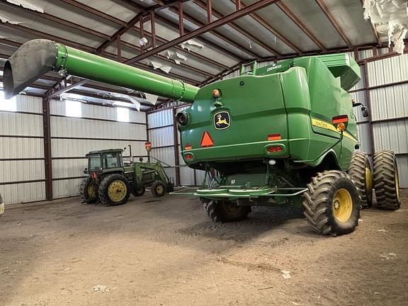 Image of John Deere S670 equipment image 2