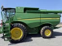 2016 John Deere S670 Image