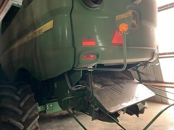 Image of John Deere S670 equipment image 1