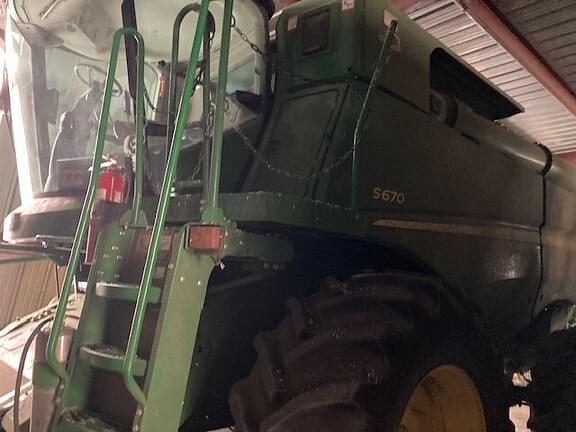 Image of John Deere S670 Primary image