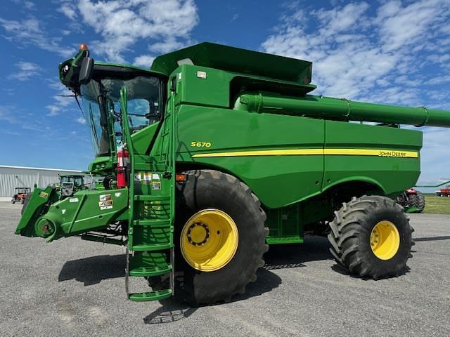 Image of John Deere S670 Primary image