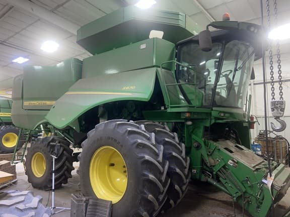 Image of John Deere S670 equipment image 1