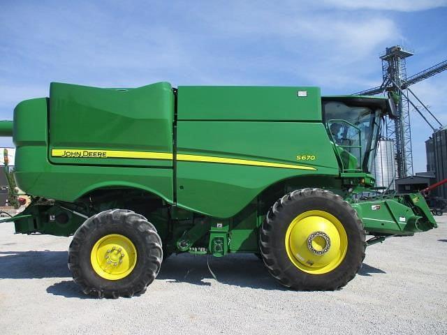 Image of John Deere S670 equipment image 3