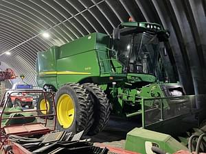 2016 John Deere S670 Image