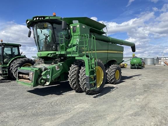 Image of John Deere S670 Primary image