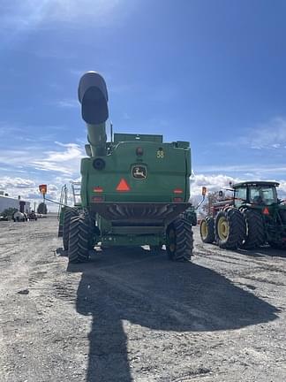 Image of John Deere S670 equipment image 2