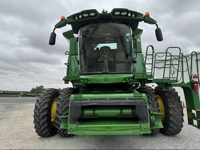 Image of John Deere S670 equipment image 2