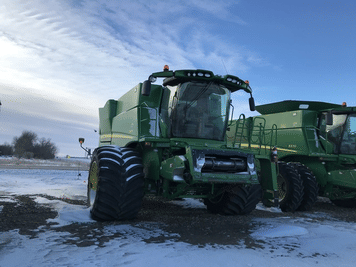 Main image John Deere S670