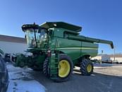 Thumbnail image John Deere S670 0