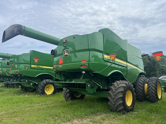 Image of John Deere S670 equipment image 3
