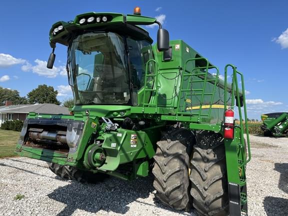 Image of John Deere S680 Primary image