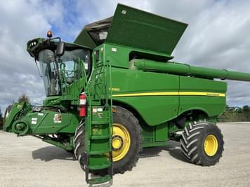 Main image John Deere S680