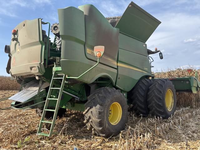 Image of John Deere S680 equipment image 2