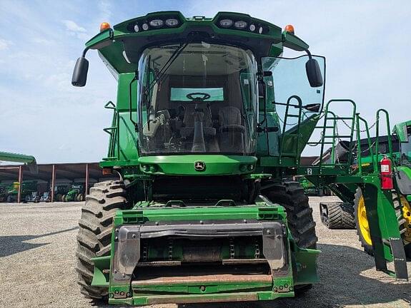 Image of John Deere S680 equipment image 2