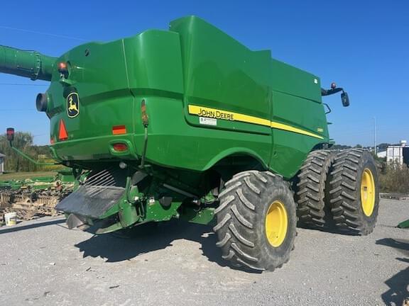 Image of John Deere S680 equipment image 2