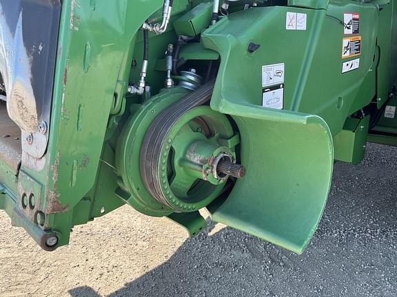 Image of John Deere S680 equipment image 3