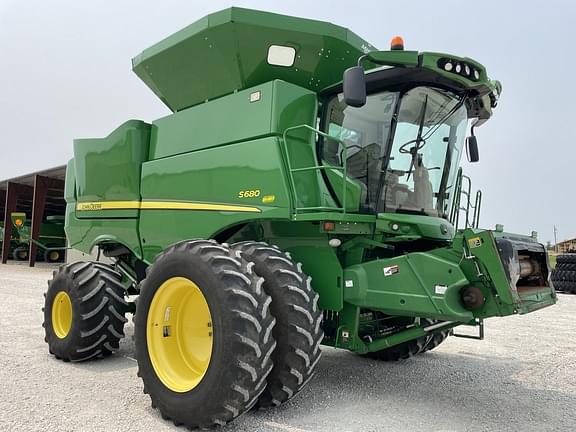Image of John Deere S680 Primary image