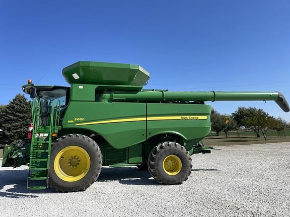 Image of John Deere S680 equipment image 3