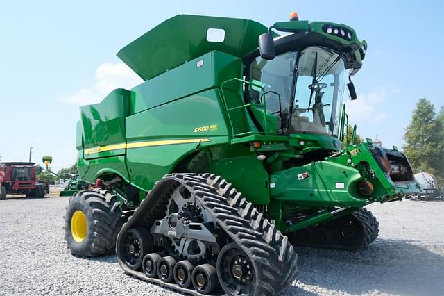 Image of John Deere S680 equipment image 3