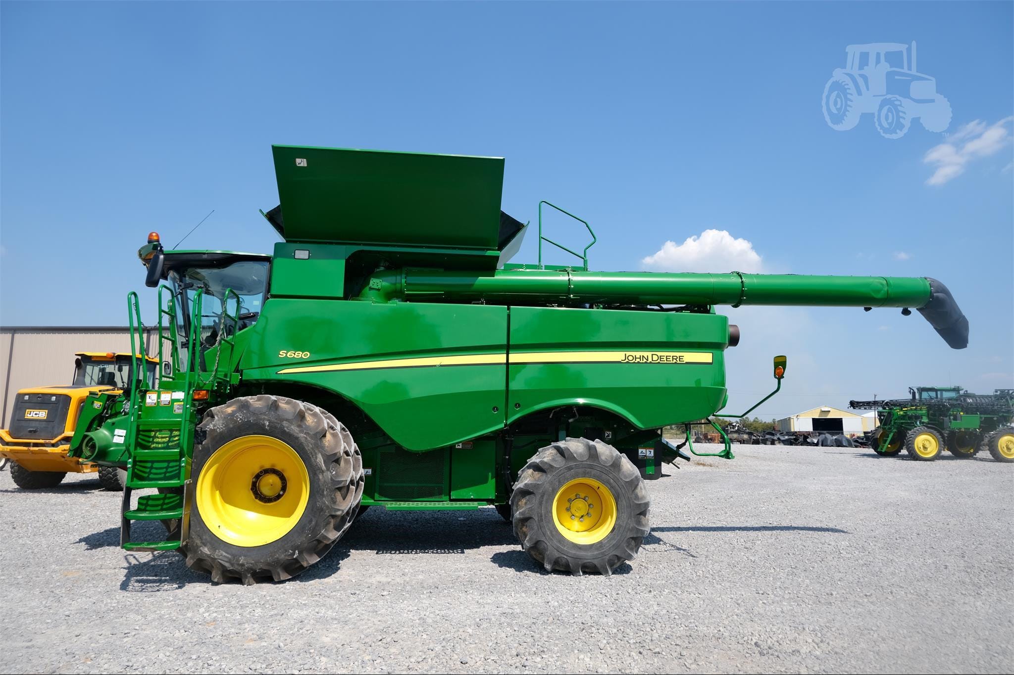 2016 John Deere S680 Equipment Image0