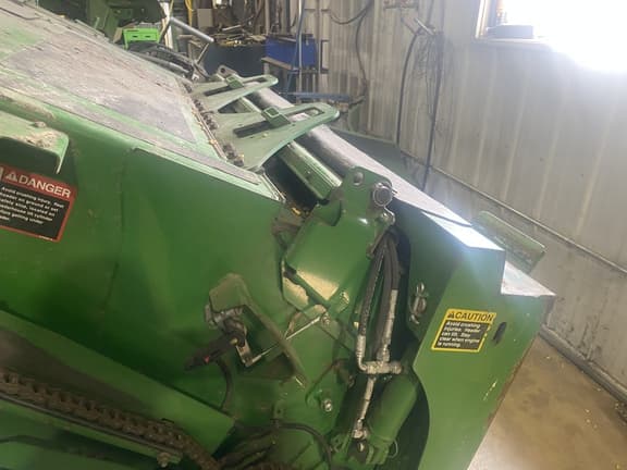 Image of John Deere S680 Image 1