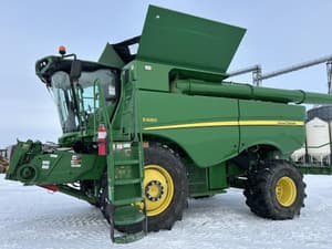 2016 John Deere S680 Image