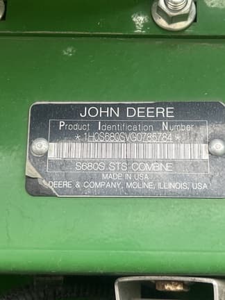 Image of John Deere S680 equipment image 1