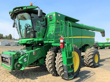 Main image John Deere S680