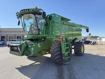 Main image John Deere S680