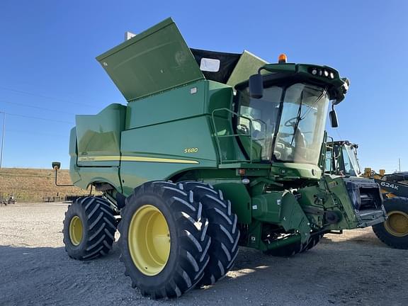 Image of John Deere S680 Primary image