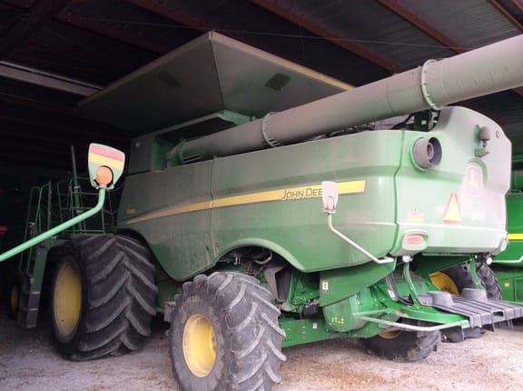 Main image John Deere S680