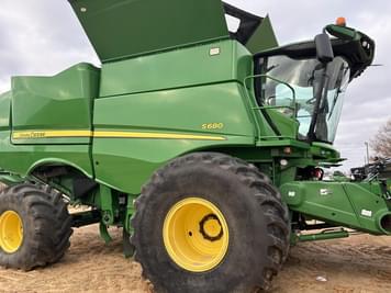 Main image John Deere S680