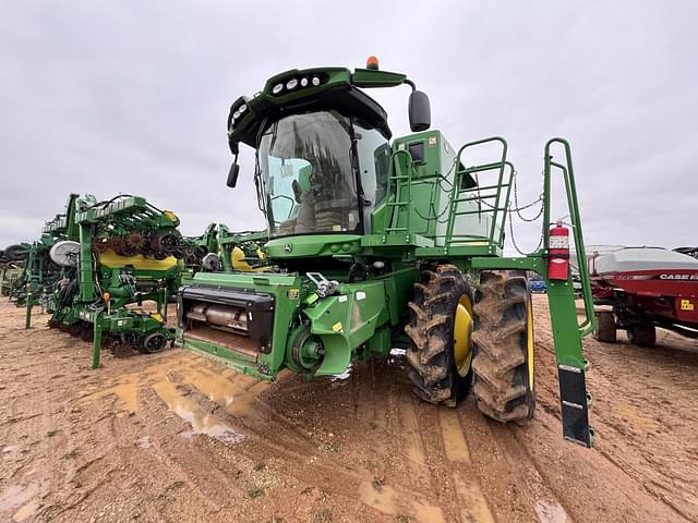 Image of John Deere S680 equipment image 4