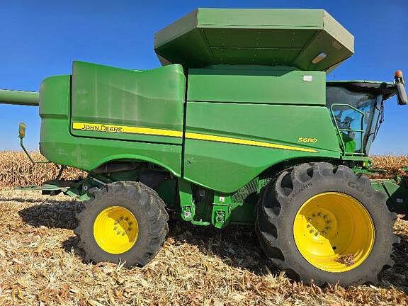 Image of John Deere S680 Primary image