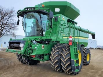 Main image John Deere S680