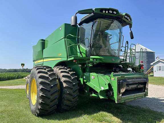 Image of John Deere S680 equipment image 2