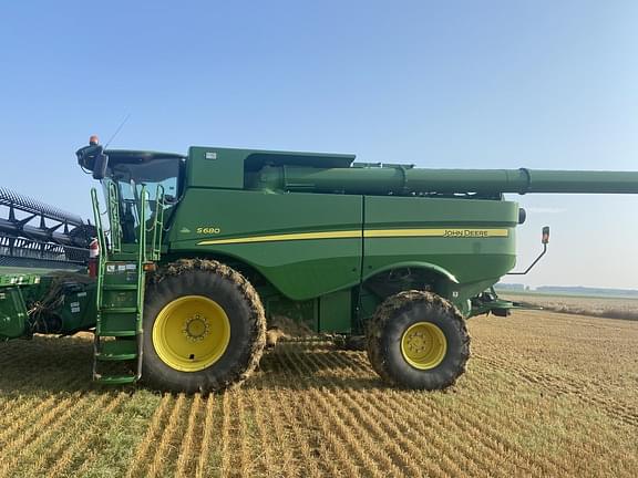 Image of John Deere S680 Primary image