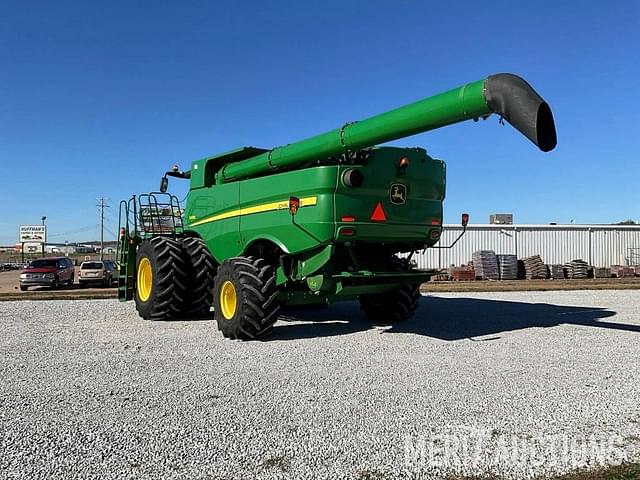 Image of John Deere S680 equipment image 2