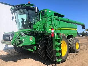 Main image John Deere S680