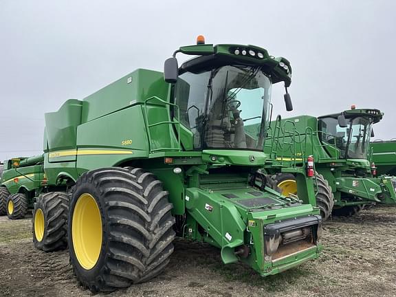 Image of John Deere S680 equipment image 1