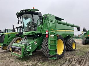 Main image John Deere S680 3