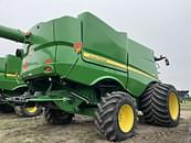 Thumbnail image John Deere S680 8