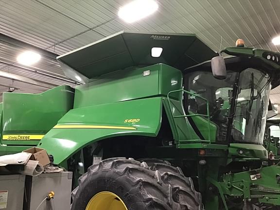 Image of John Deere S680 equipment image 2