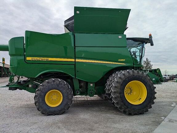 Image of John Deere S680 equipment image 3