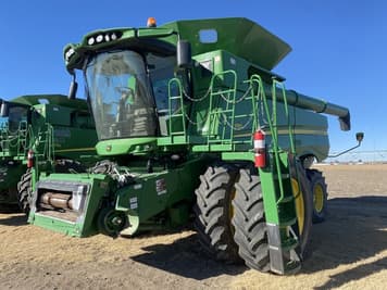 Main image John Deere S680