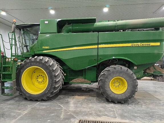 Image of John Deere S680 Primary image