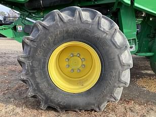 Main image John Deere S680 11