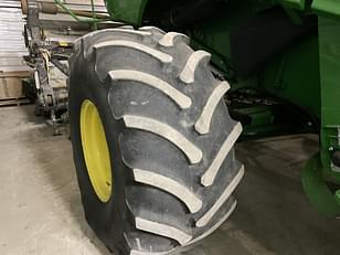 Main image John Deere S680 3