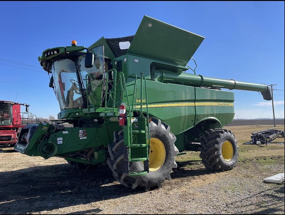 Image of John Deere S680 Primary image