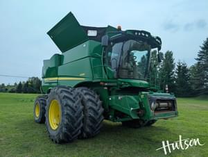 2016 John Deere S690 Image